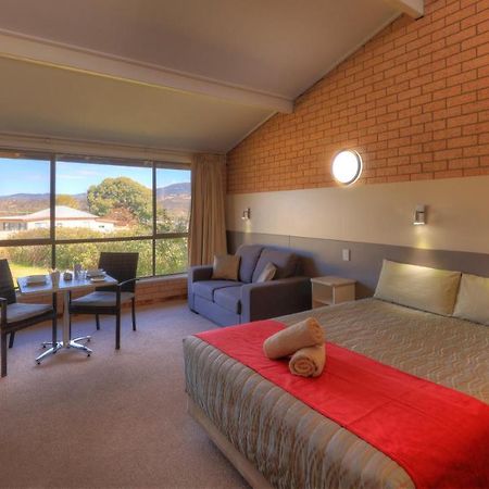 Tenterfield Motor Inn Екстер'єр фото