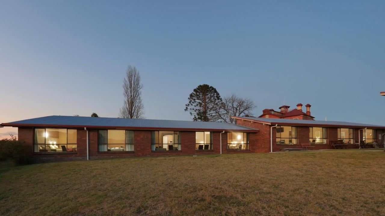 Tenterfield Motor Inn Екстер'єр фото